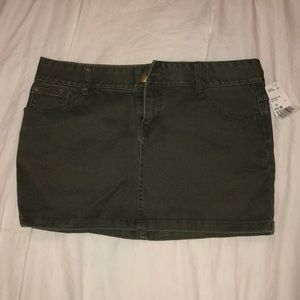 Khaki green mini skirt